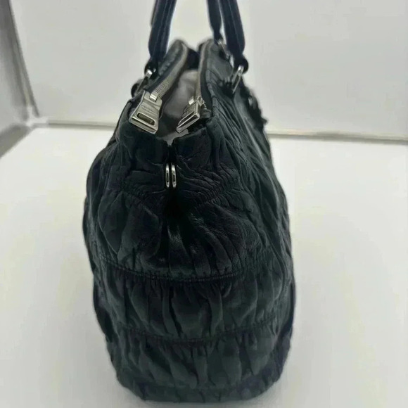 PRADA Nappa Gaufre B2599L Nero + 🆓 ENTRUPY COA - Picture 2 of 16
